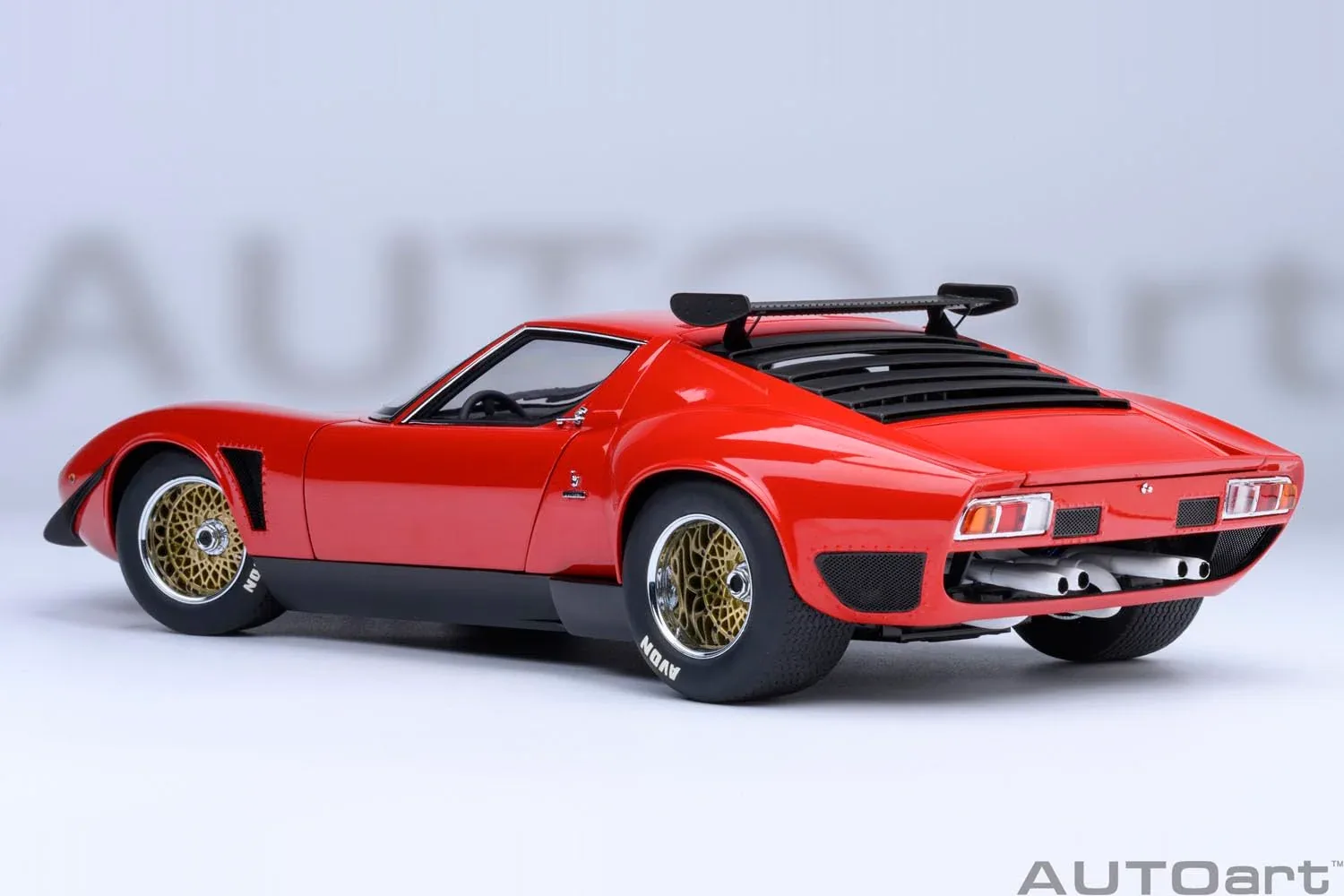 Autoart Lamborghini Miura SVR Jota 1/18 Scale Red Model 79171 - Image 2