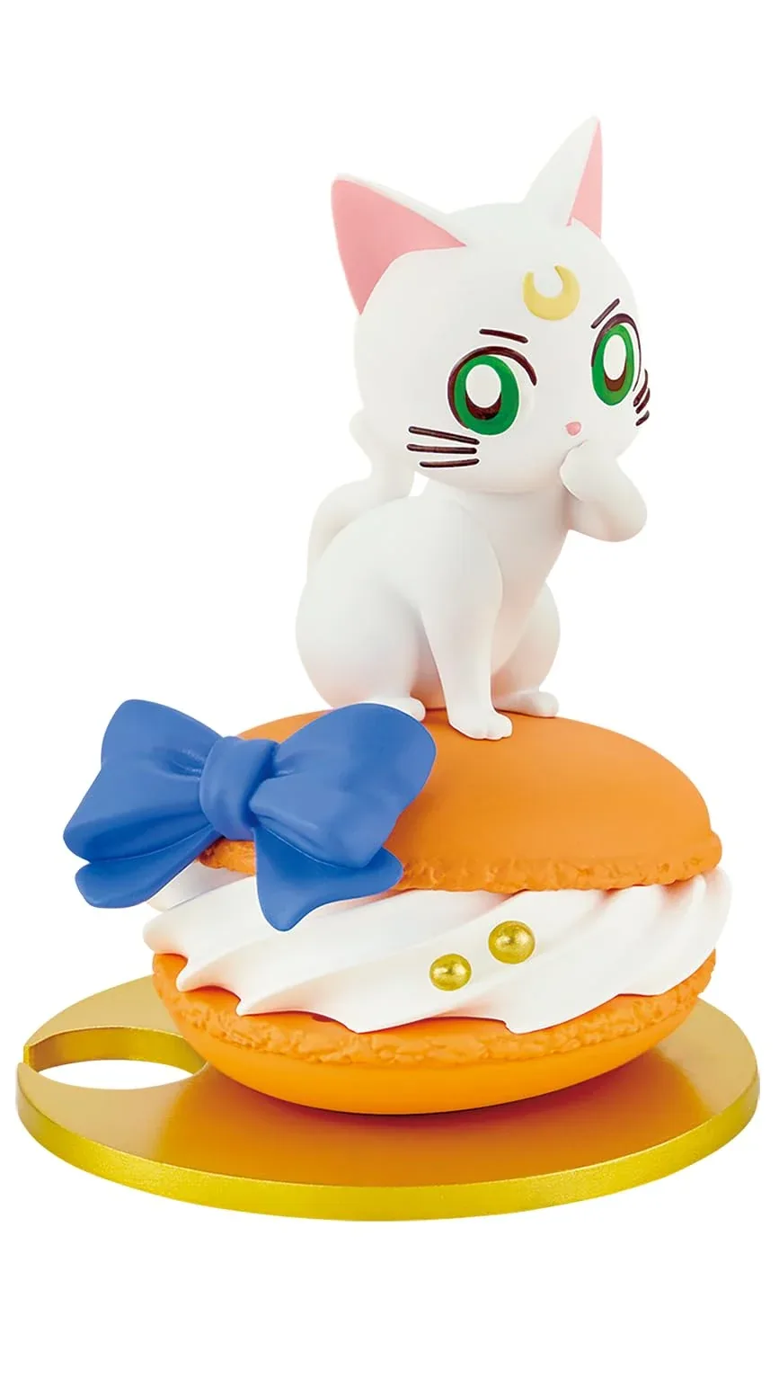 Banpresto Sailor Moon Cosmos Artemis Ver B Figure Bandai Spirits Collection