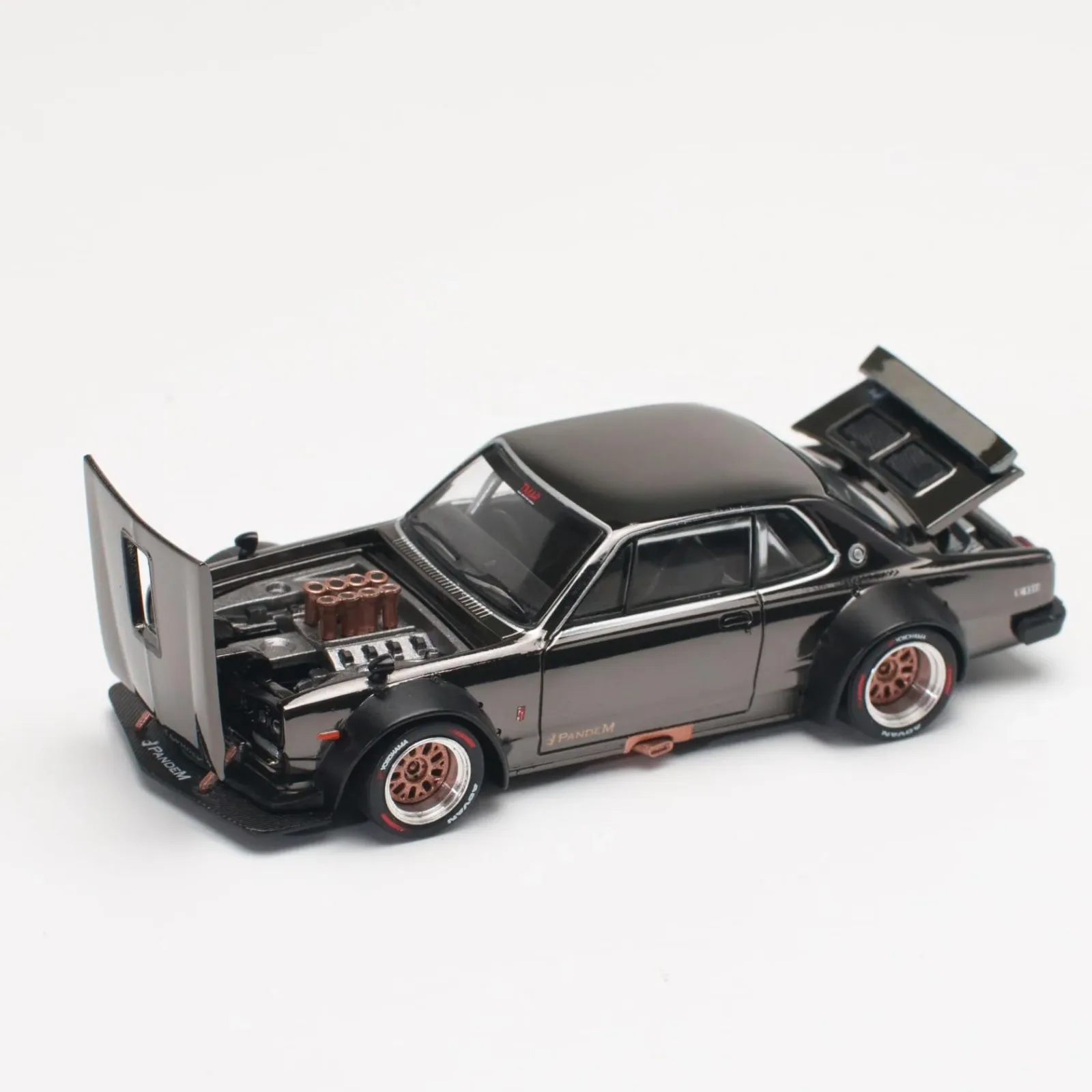 Works 1/64 Skyline GT-R V8 Drift Hakosuka Dark Chrome Diecast Model Car - Image 2